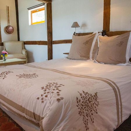 Bed and Breakfast L'Etape Normande à Montroty  Extérieur photo