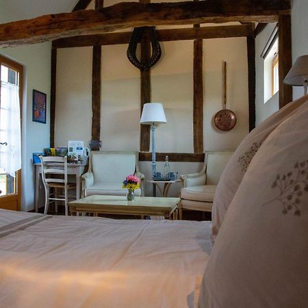 Bed and Breakfast L'Etape Normande à Montroty  Extérieur photo