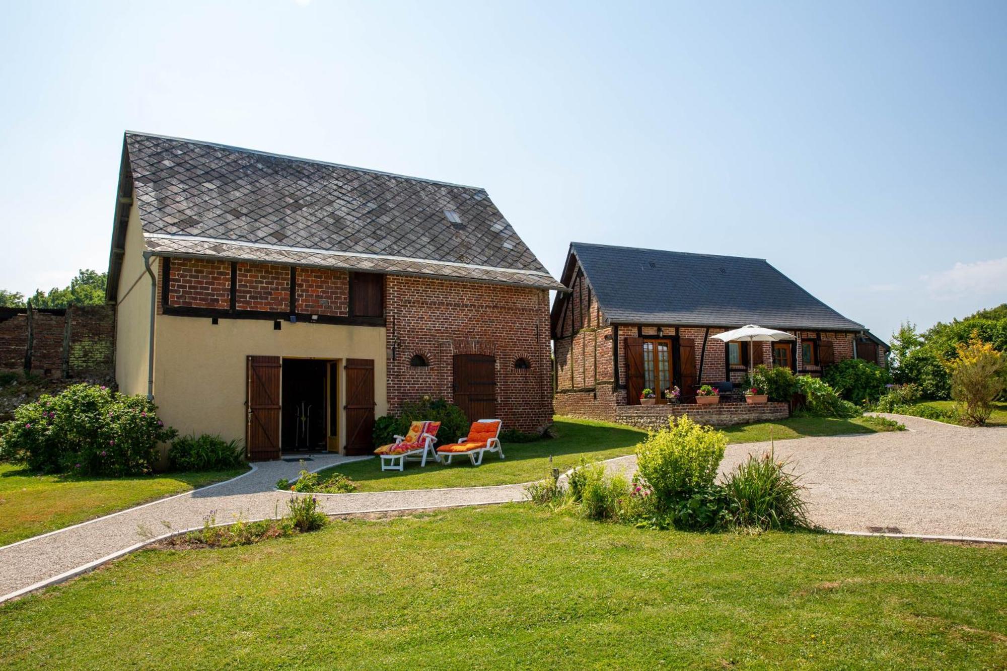 Bed and Breakfast L'Etape Normande à Montroty  Extérieur photo